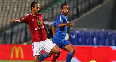 شارك برأيك في قرار الحكم.. ركلة جزاء للأهلي أم إنذار لوليد سليمان؟ 